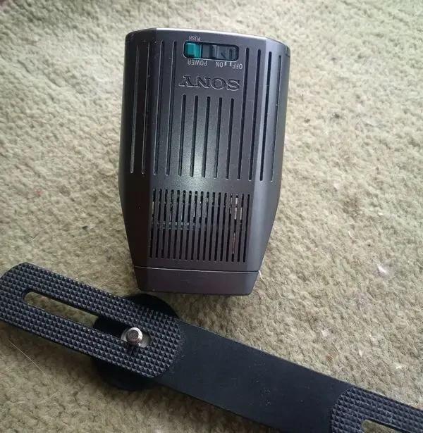 Вспышка Sony HVL-10NH 4