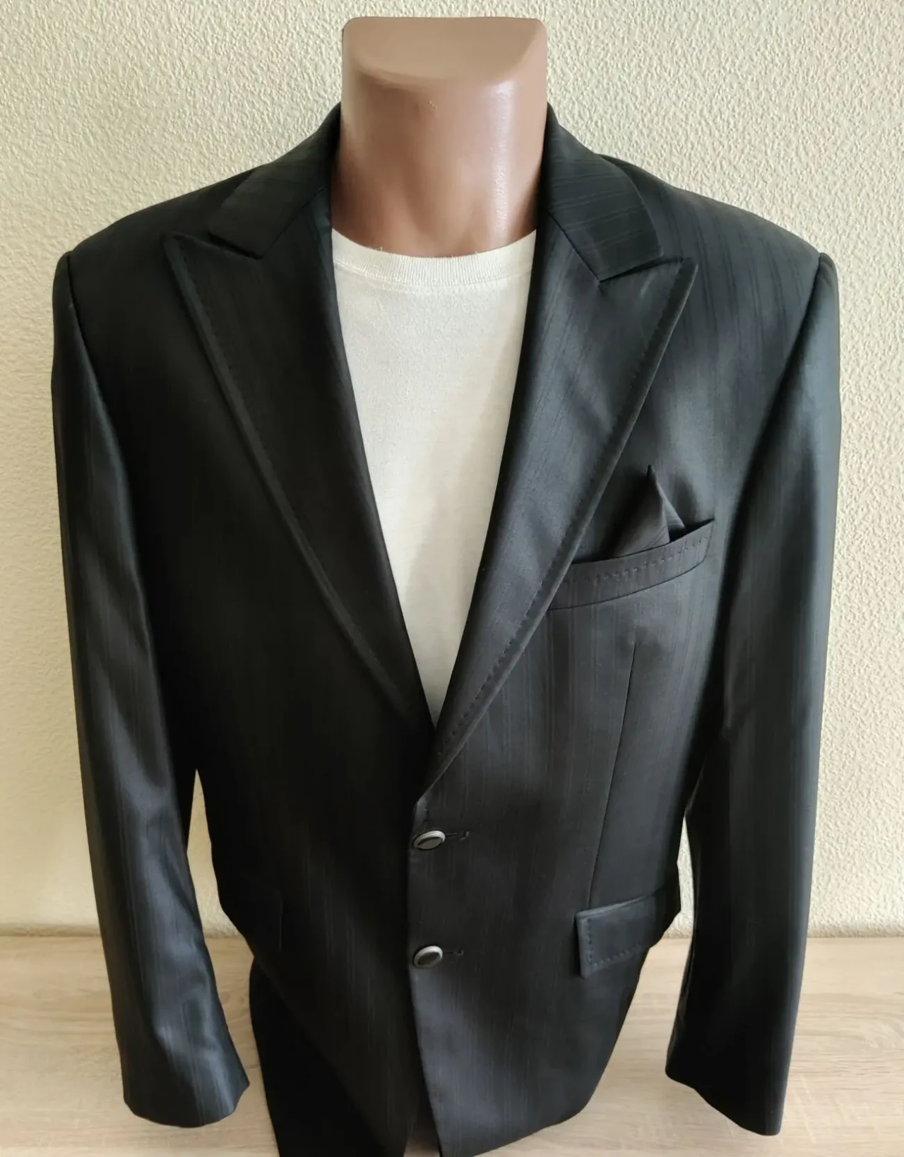 Костюм трійка святковий Wilvorst (100% вовна Zignone) розмір 48/M