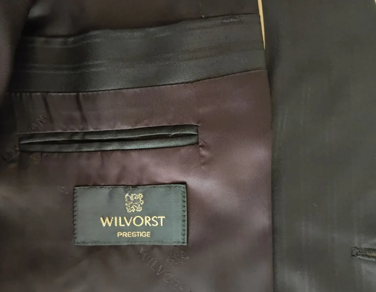 Костюм трійка святковий Wilvorst (100% вовна Zignone) розмір 48/M 3