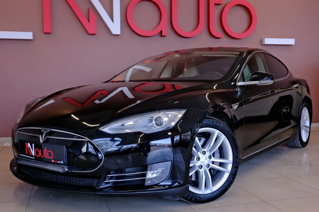 Tesla Model S P85 2