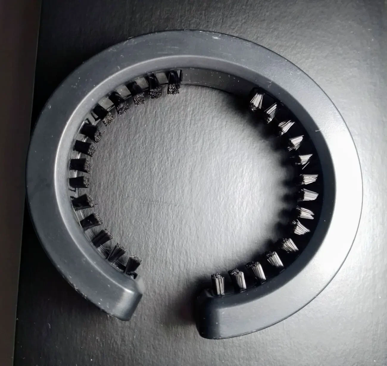 Щетка очистки фильтра стайлера Dyson Airwrap круглая дайсон кольцо