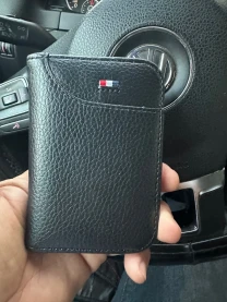 Стильний гаманець для карт і документів