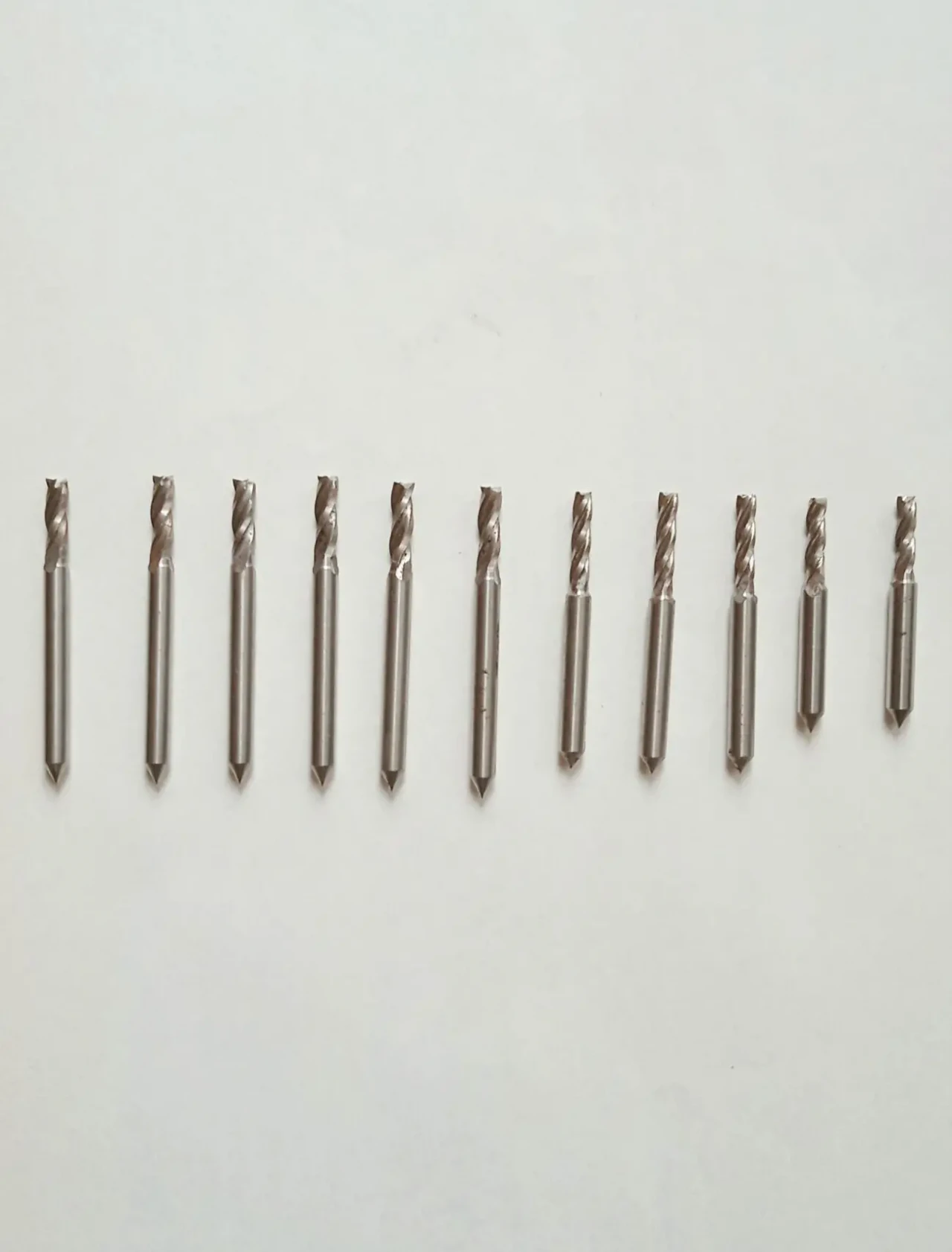 Продам комплект фрез и головок 2