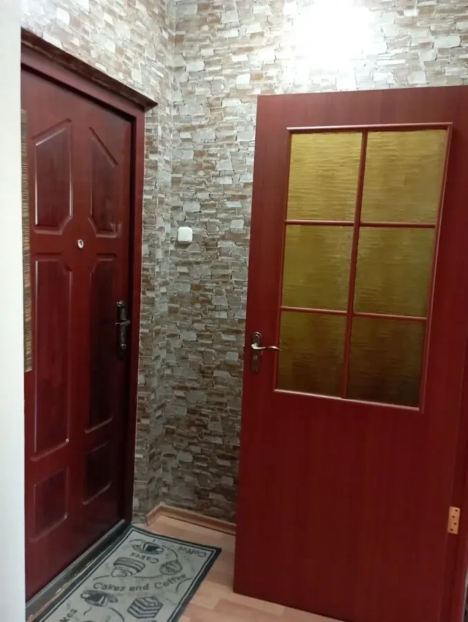 Сдам 1-ком Левый Берег мебель, ремонт. Срочно 10