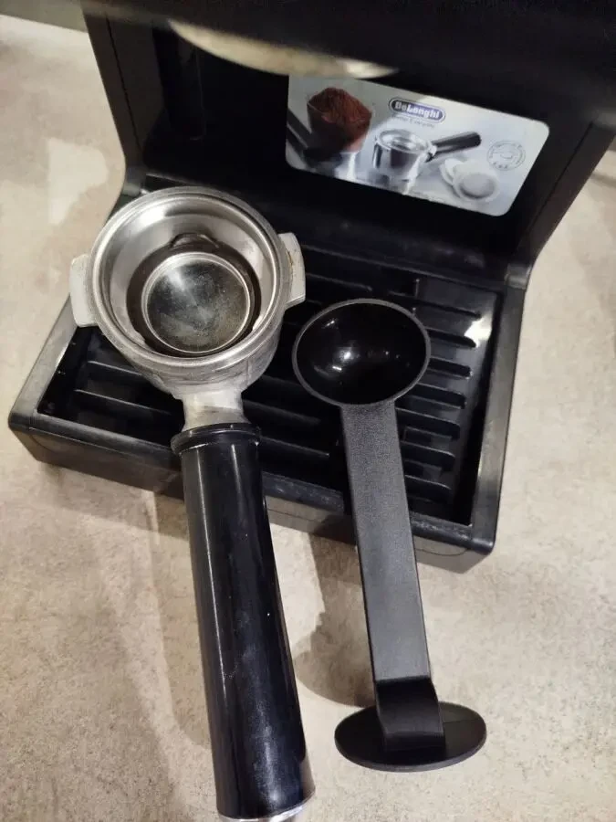 Продам кавомашину Delonghi