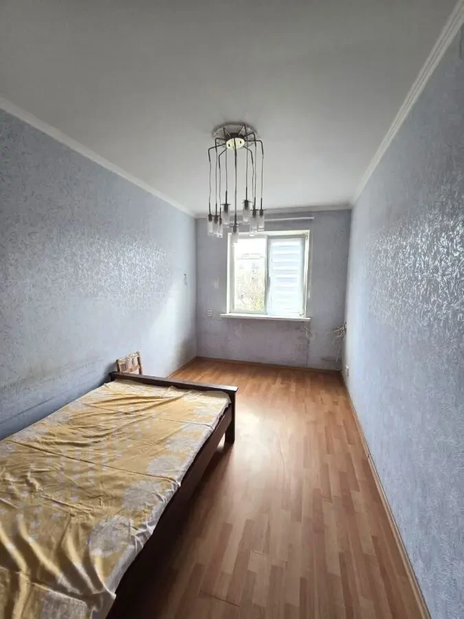 Черемушки 3 комнатная капитальный ремонт 4 этаж ЮЗМ 7