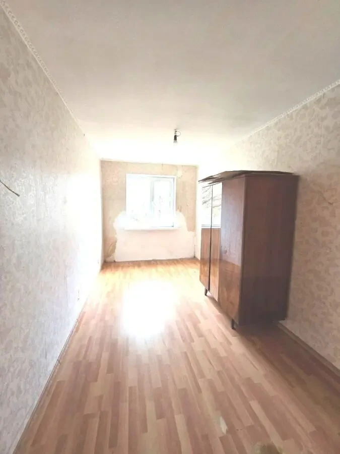 Черемушки 3 комнатная капитальный ремонт 4 этаж ЮЗМ 8