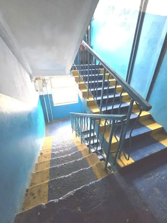 Черемушки 3 комнатная капитальный ремонт 4 этаж ЮЗМ 10