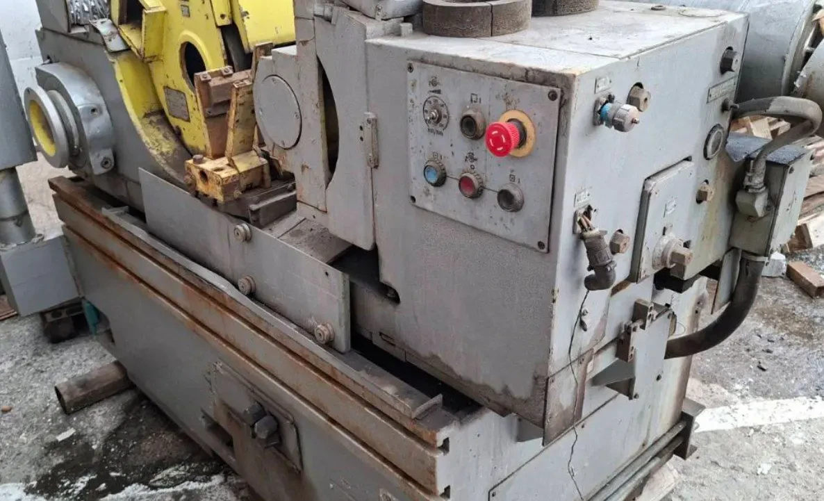 Безцентрошліфувальний верстат 3е183в 10