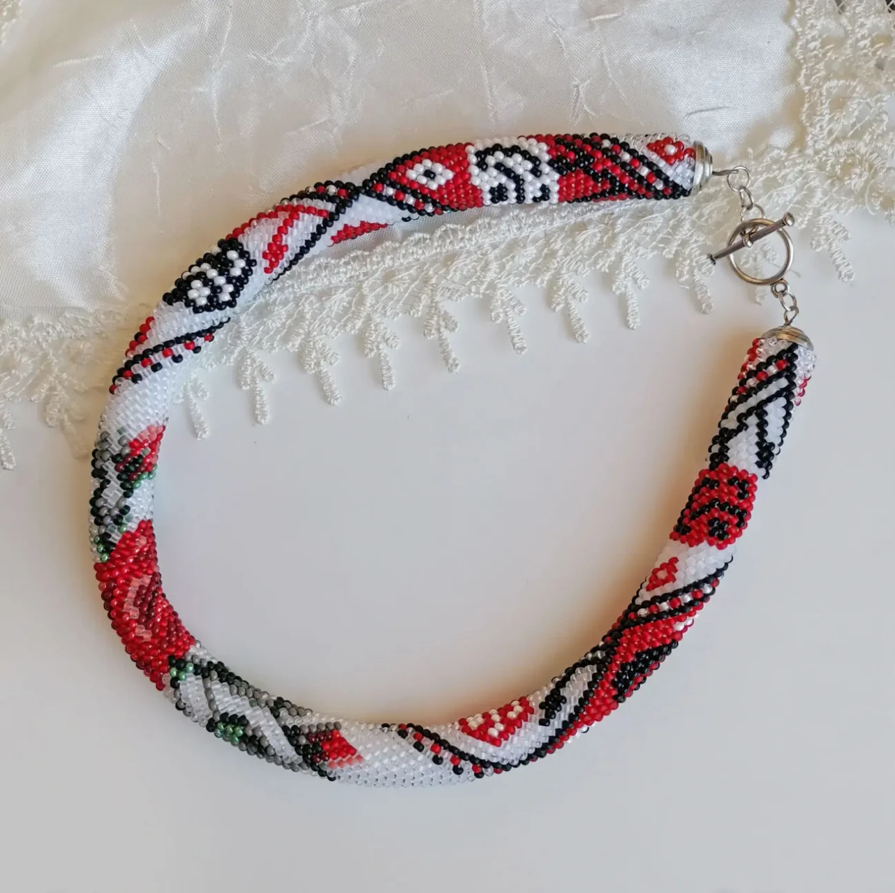 Прикраса із бісеру кольє-джгут Троянда фортуни 5