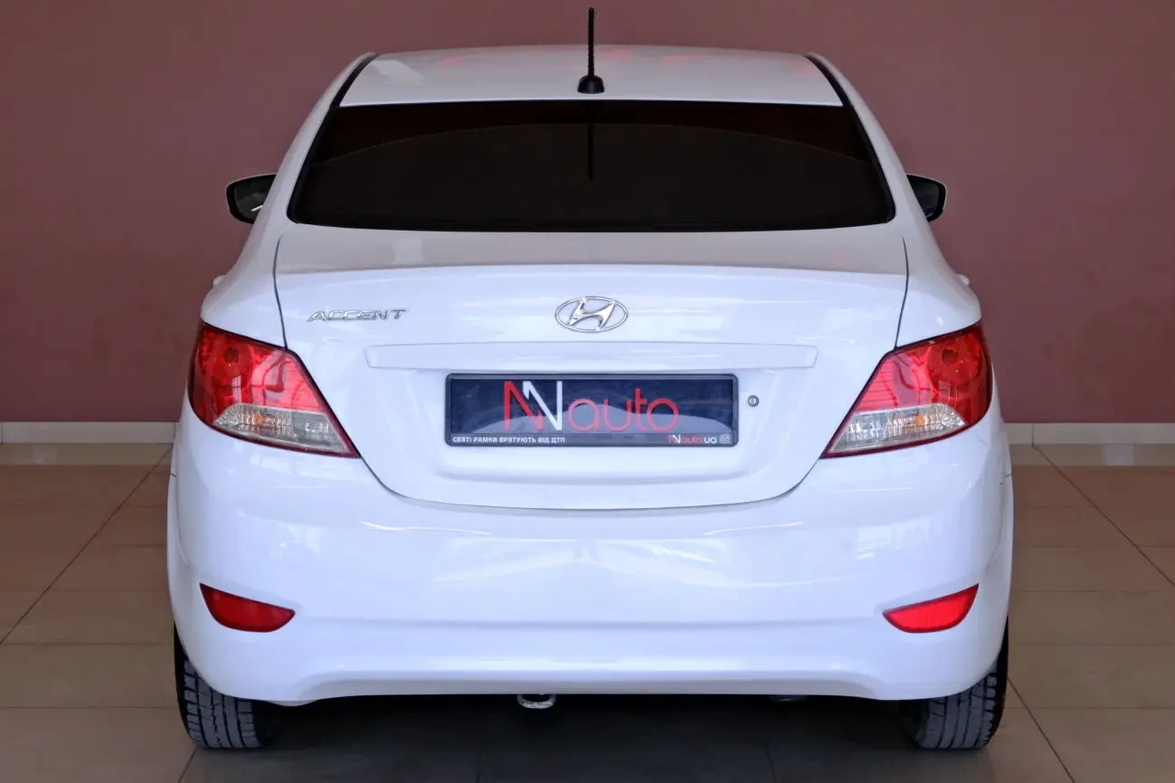 Hyundai Accent 6
