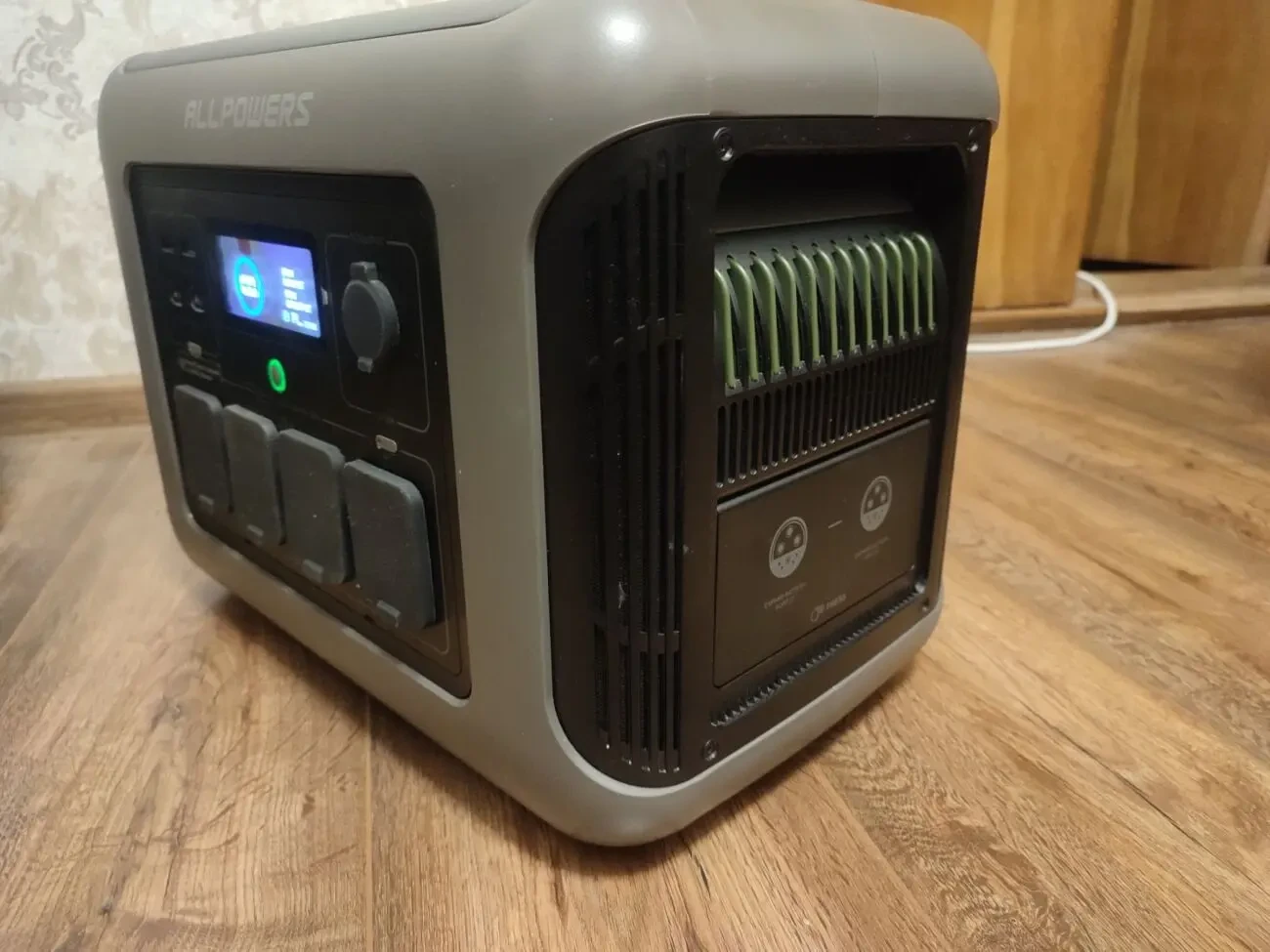 Портативна зарядна станція ALLPOWERS R1500 1800W 1152Wh 2