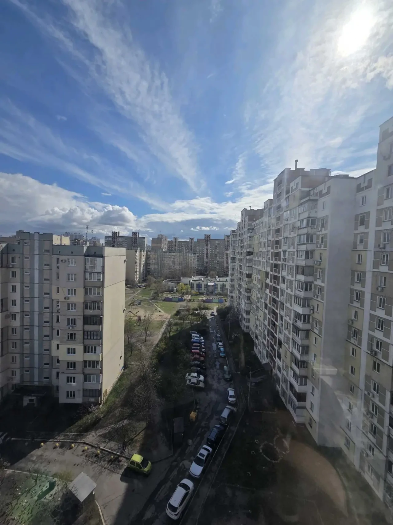 Продаж 2х кімнатної квартири Ревуцкого б.18. Без комісійних!