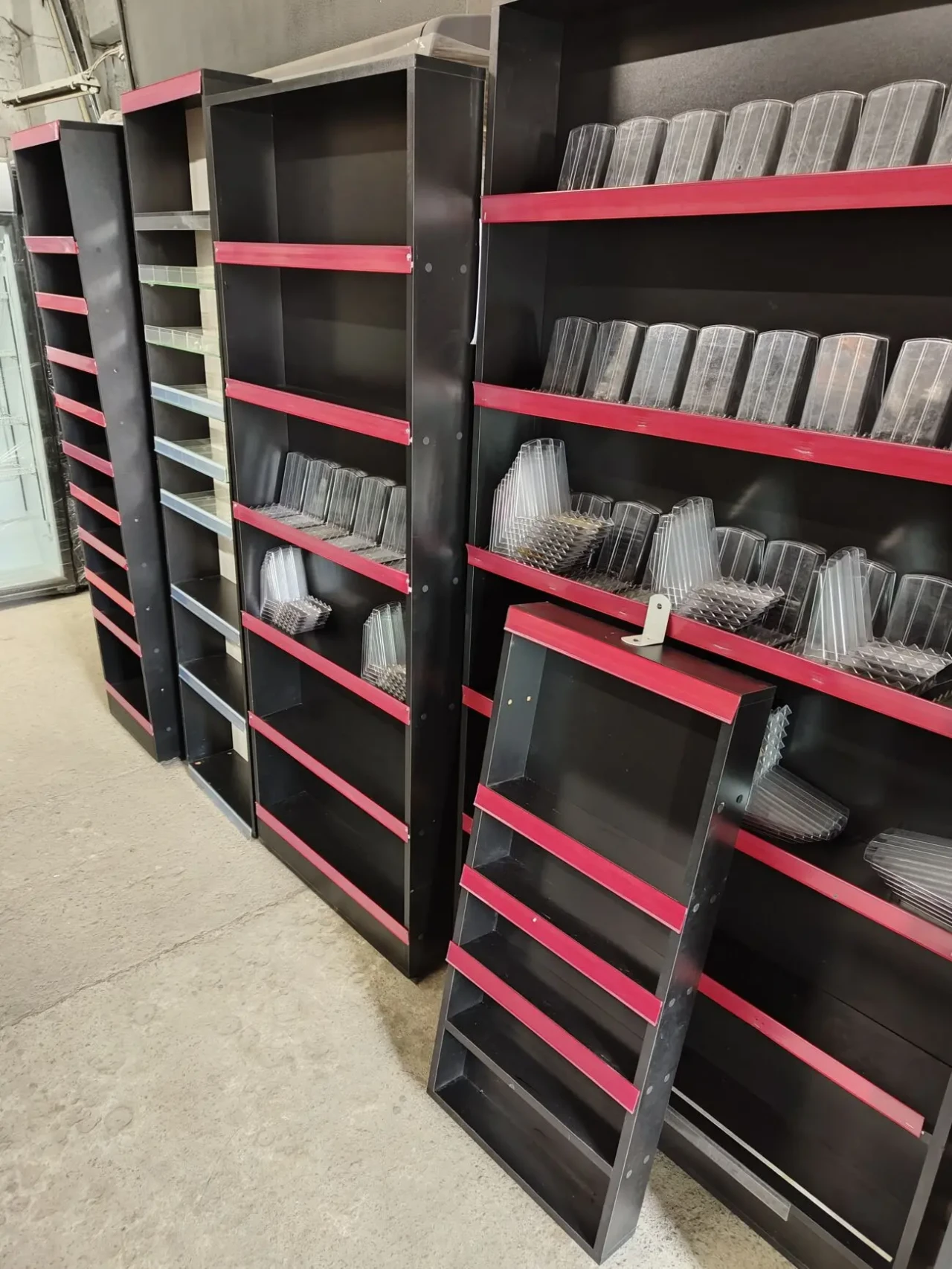 Стелажі дсп, полиці дсп б у, торгові стелажі іх дсп, дсп стелаж 9