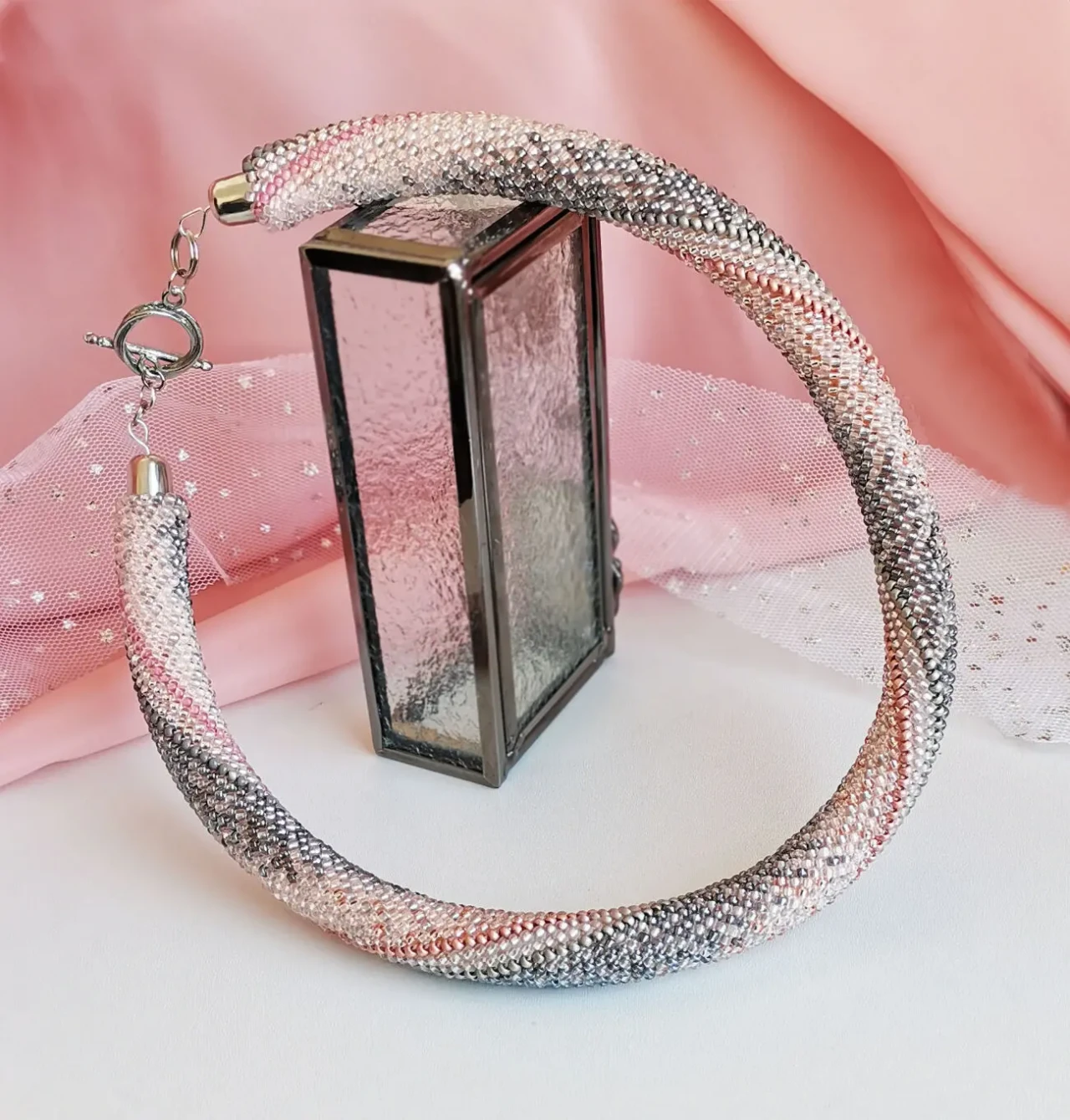 Прикраса із бісеру кольє-джгут Срібний світанок 4