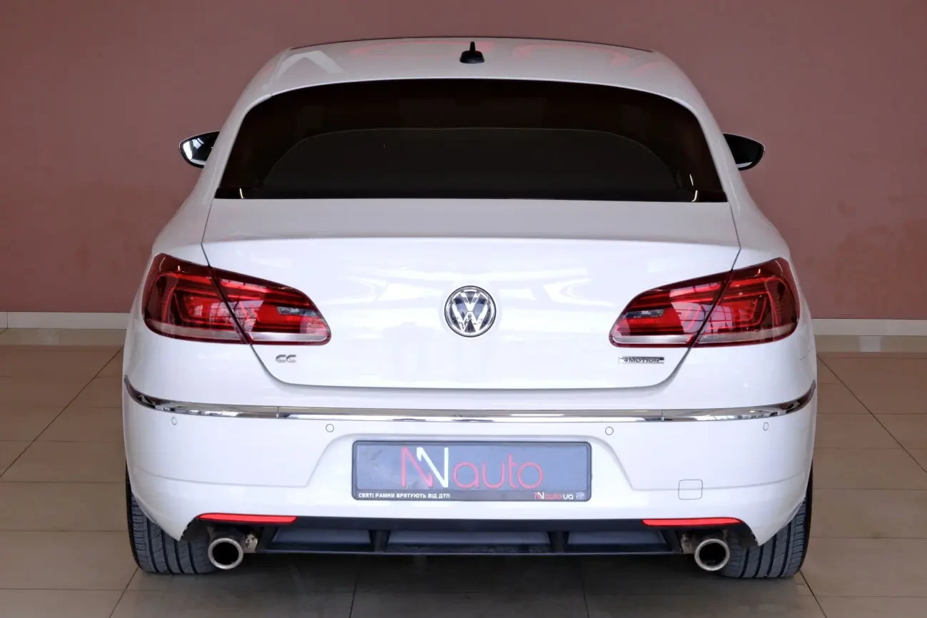 Volkswagen Passat CC 4Motion 6