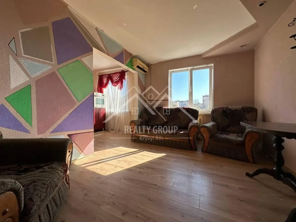 Продаж 3-х кім. кв, 200 річчя КР, мкр Ювілейний (Юбилейная,) 5