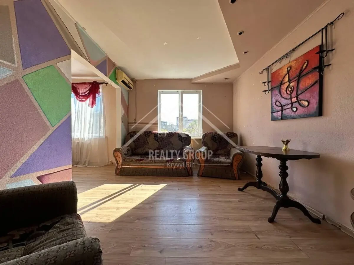 Продаж 3-х кім. кв, 200 річчя КР, мкр Ювілейний (Юбилейная,) 4