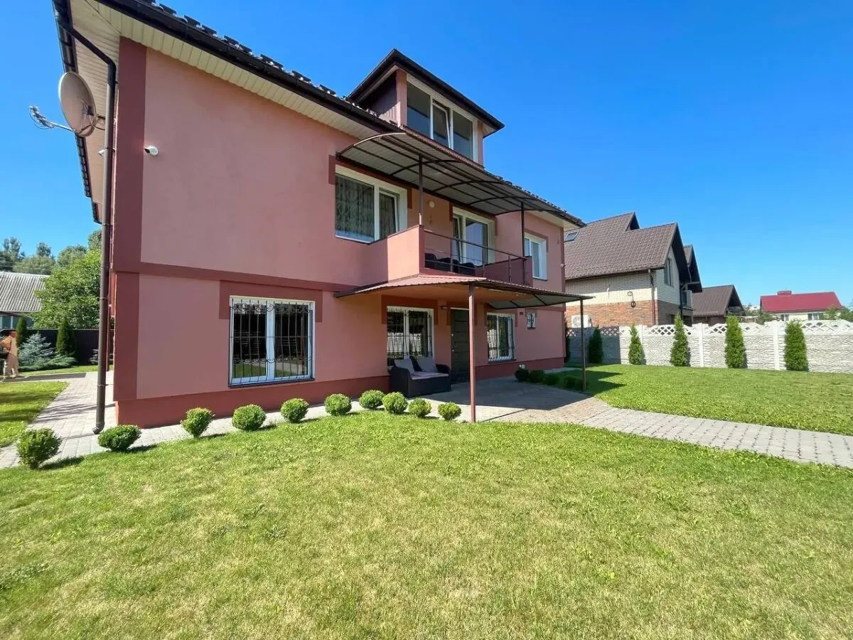 Будинок, де життя дихає спокоєм.Будуйте життя у надійному будинку.