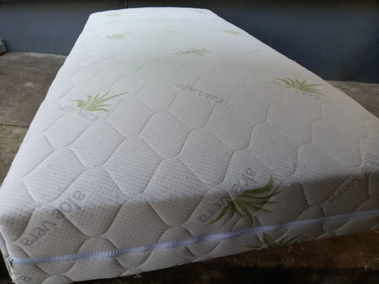 Матрац односпальний 90x200 см пружинний Aloe Vera 2