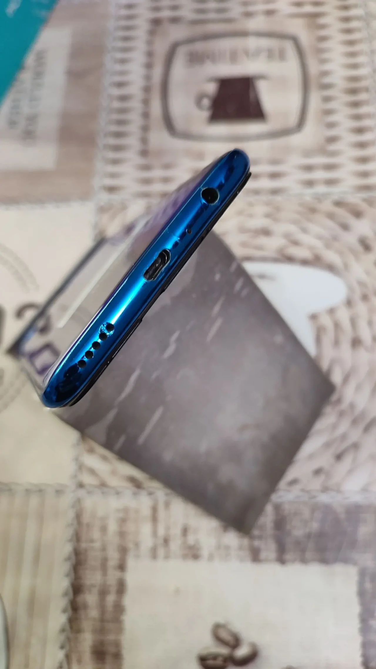 Продам смартфон Huawei Honor 10i ,4/128GB ,стан відмінний. 4