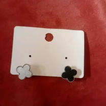 сережки конюшина