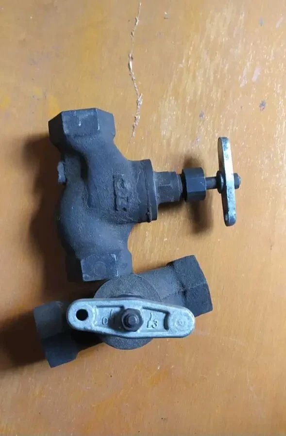 кран чугунний 2