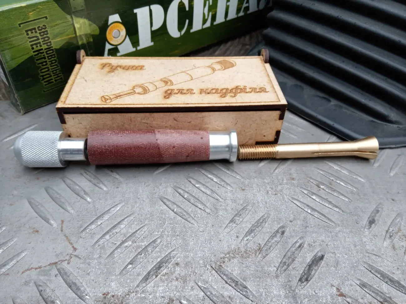 Ручка для надфіля з цанговим зажимом на 3,5 та 2,5 мм 5