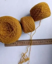 Детям теплая натуральная шерсть горчичный цвет 135 грамм