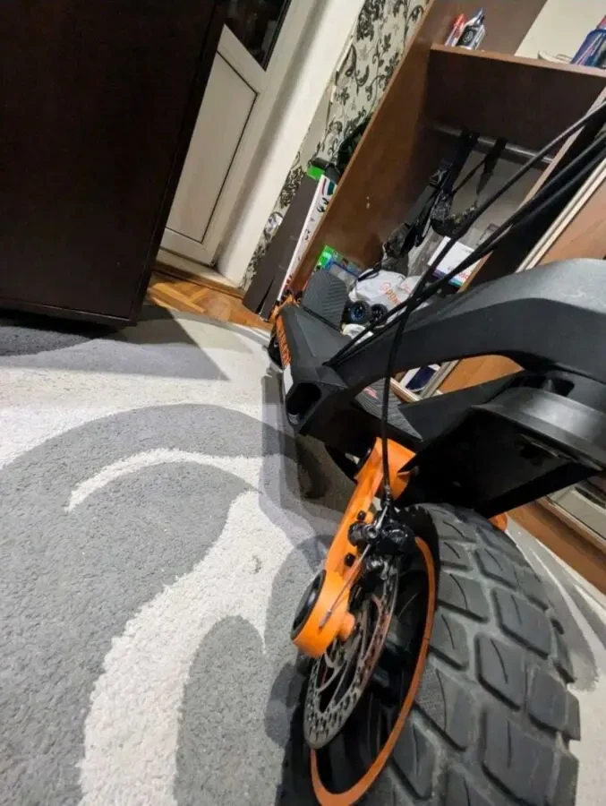 Продам терміново електросамокат стан ідеальний пишіть на ВАЙБЕР 2