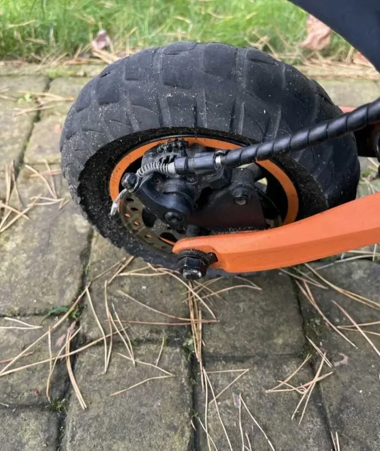 Електросамокат стан нового ціна 5000грн пишіть на ВАЙБЕР 6