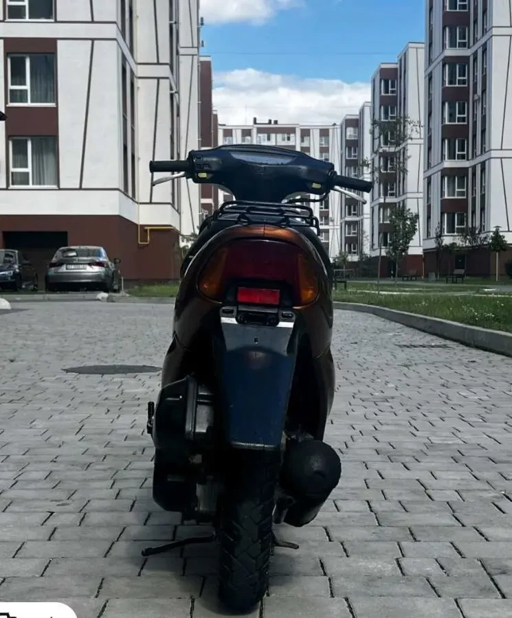 Продам терміново Хонда діо стан ідеальний все працює добре 5