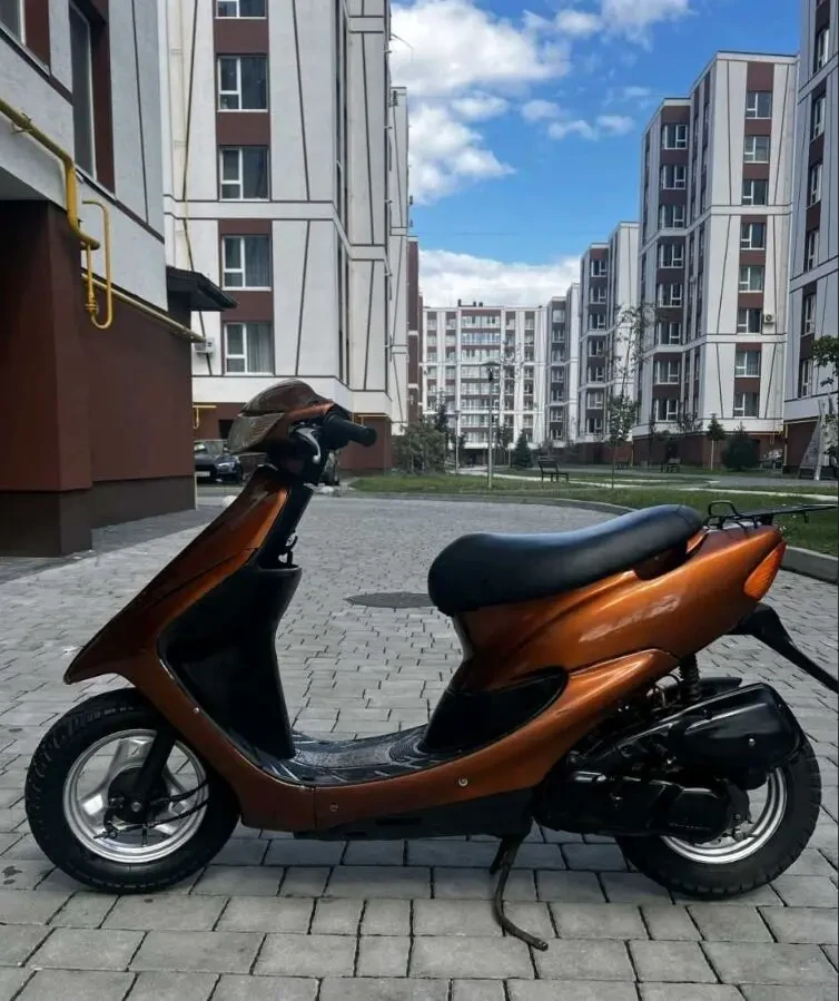 Продам терміново Хонда діо стан ідеальний все працює добре 3