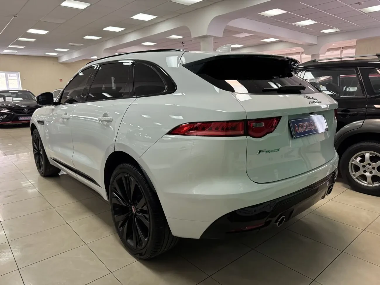 Jaguar F-Pace S AWD 3.0i V6 24V 8АКПП 2018 р.в. (345 к.с.) 4