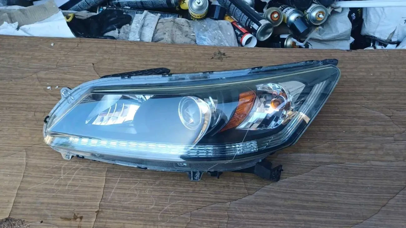 ПРОДАМ Фару передню ліву Honda Accord 13-15 USA 2