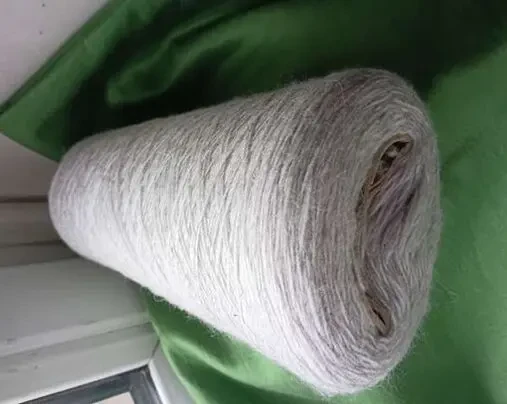 Детям теплая мягкая новая на бабине пряжа светло-серый цвет 8