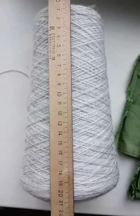 Детям теплая мягкая новая на бабине пряжа светло-серый цвет 6