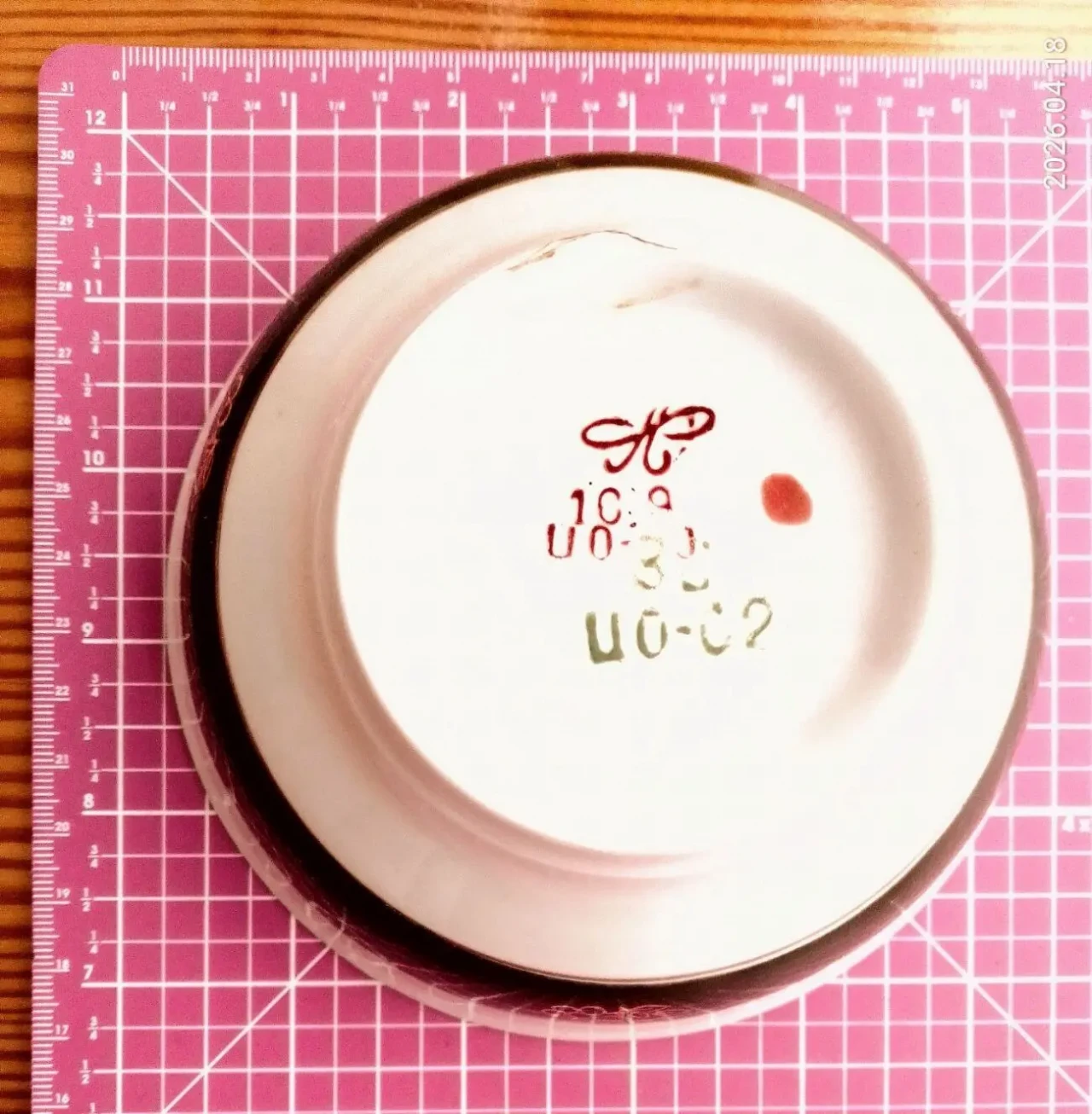 Тарелка салатник белая керамика, ретро, круглая, золотистая роспись 3