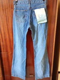 Женские, новые джинсы Wrangler - 4 Dvd диска в подарок.