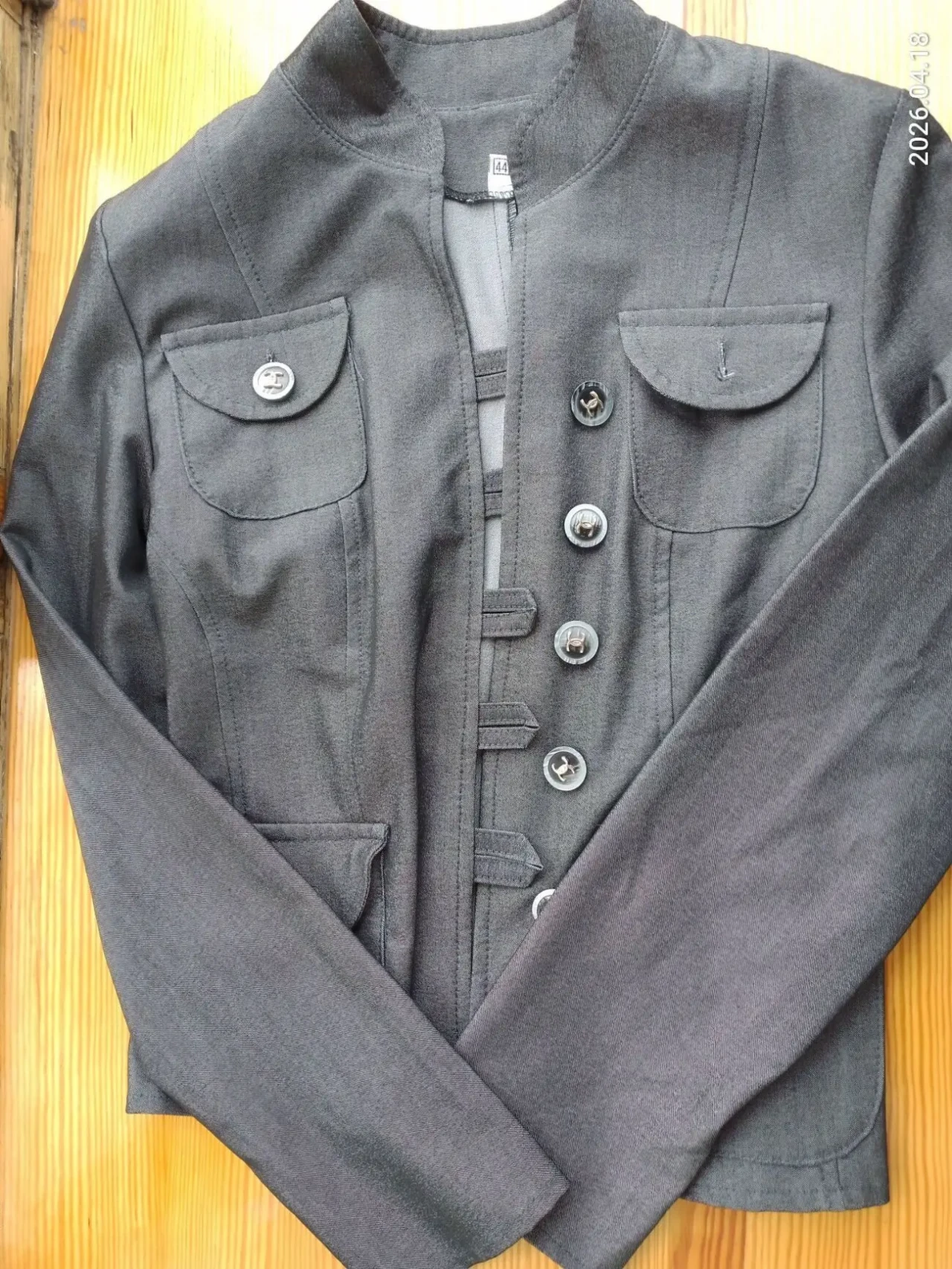 Серый жакет деловой костюмный летний иксС с 10, тонкий, карманы 3