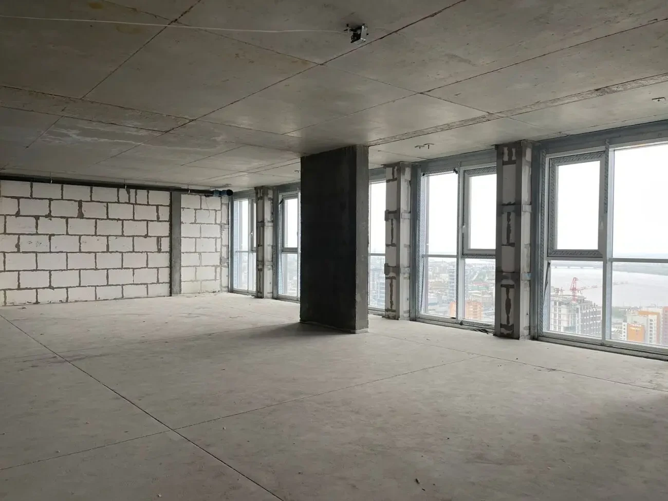 Продам 211м2 под офис в центре 9