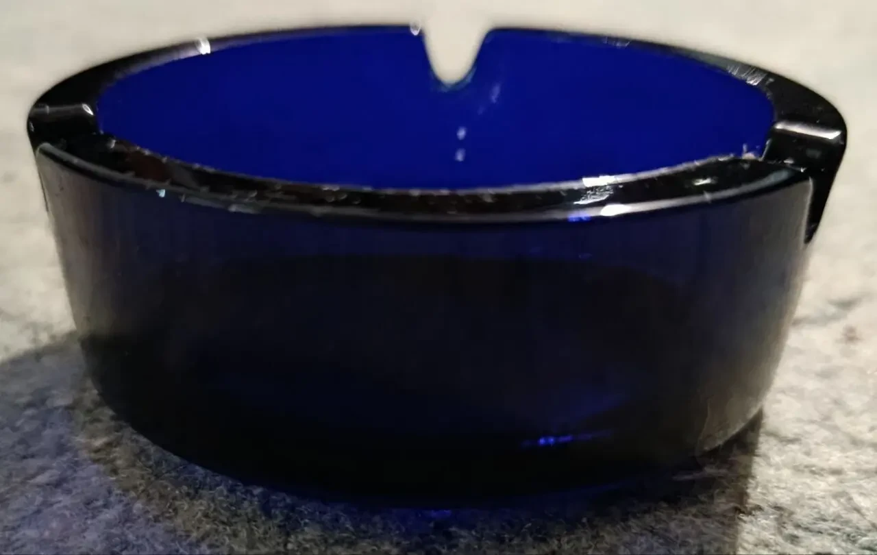 Пепельница круглая открытая 8 x 3 см 2