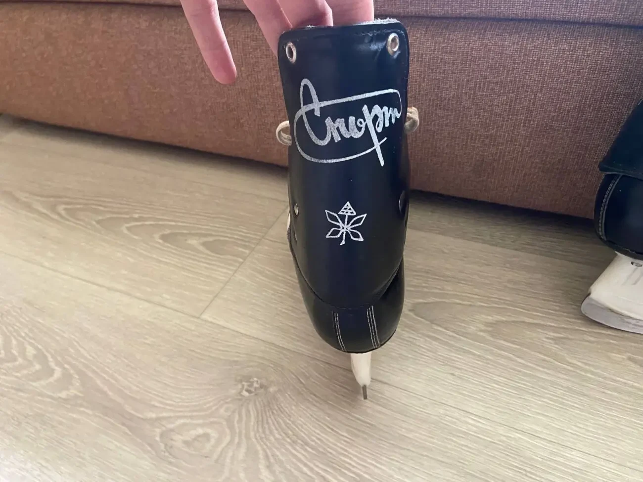 ПРОДАЮ КОВЗАНИ (коньки, ринвиці, крижиці, леза) 2