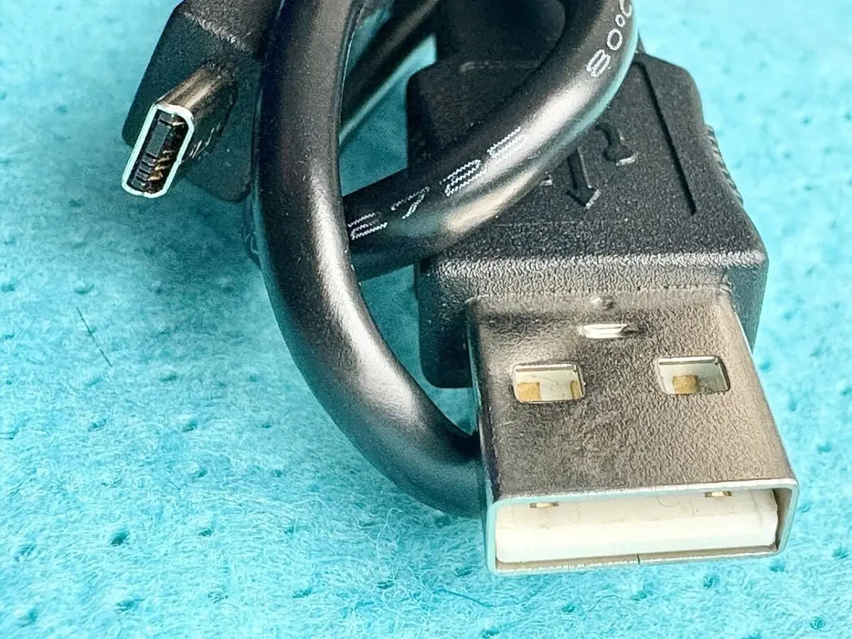 Кабель Фотокамеры , Видеокамеры , Видеотехники , Для зарядки и Data 2