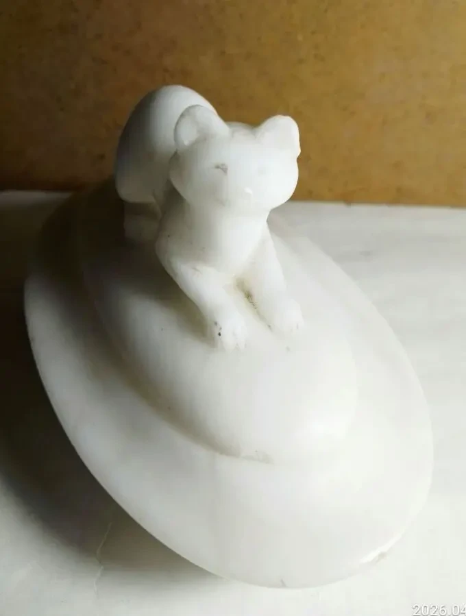 Фигурка статуэтка белая ласка мраморная шкатулка овальная