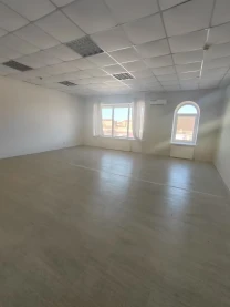 Сдам помещение 46,3кв.м. ТЦ Озёрный, ул Майдан Озёрный, 3 (Боброва, 3)