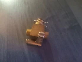 Кран підживдення Vaillant. Зіпсований - протікає!