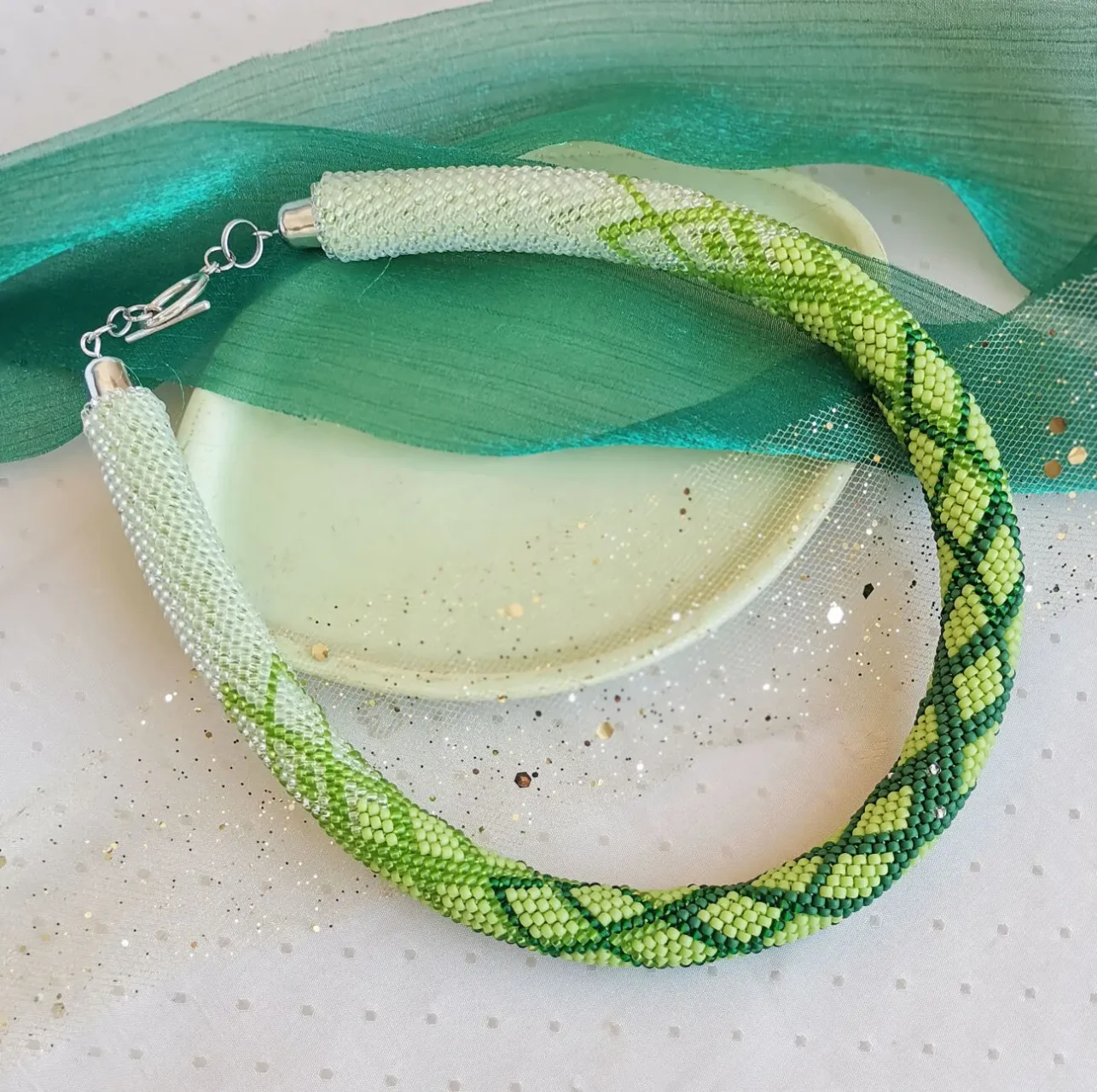 Прикраса із  бісеру кольє-джгут Лісова пісня 3