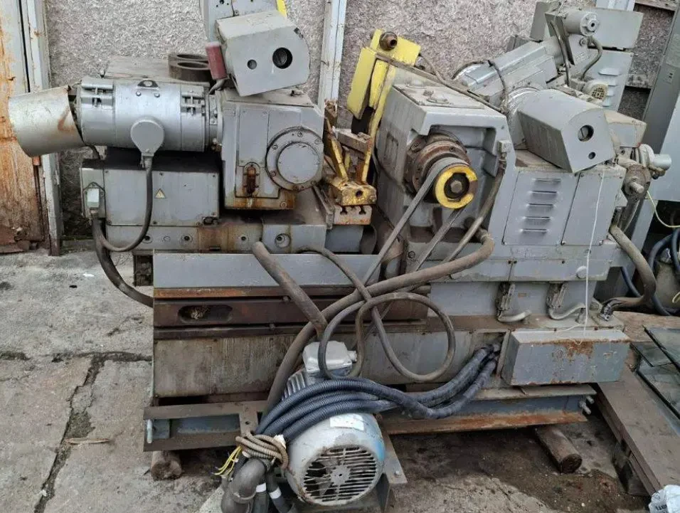 Безцентрошліфувальний верстат 3е183в 2