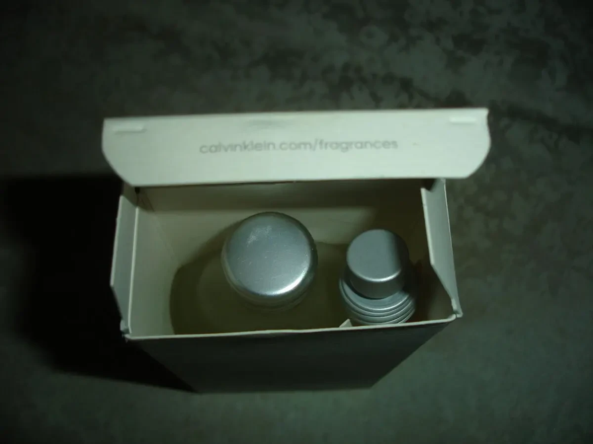 ВОДА спрей туалетна Calvin Klein CK One 100 мл. УНІСЕКС. НОВА. Франція 8